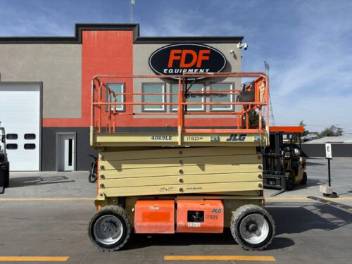 f3e8881d-d343-41f8-897a-a835f74bb4bc