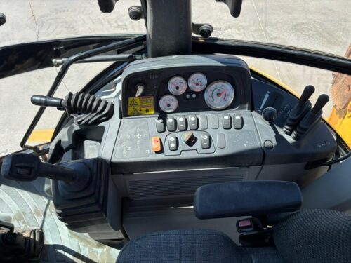 27fc0b4d-0f77-4728-ad10-2a6517428493