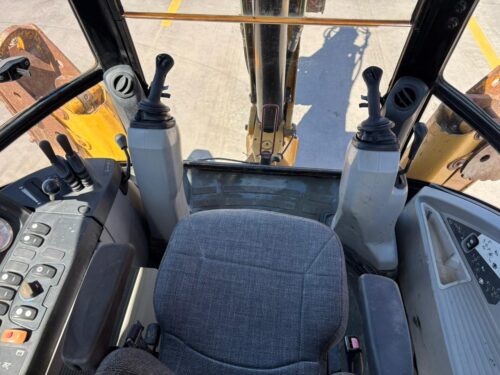 7c89542d-858d-41f1-b5af-77b1a419cb9d